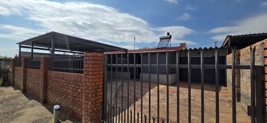 3 Bedroom Property for Sale in Homevale Northern Cape